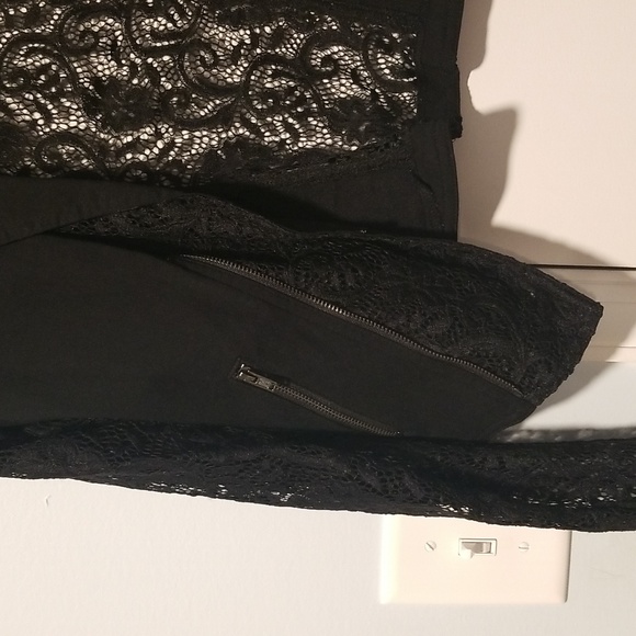 Lace Blazer - Picture 3 of 11